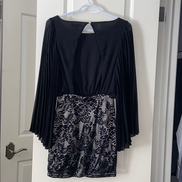 Dress - Picture 3 of 4